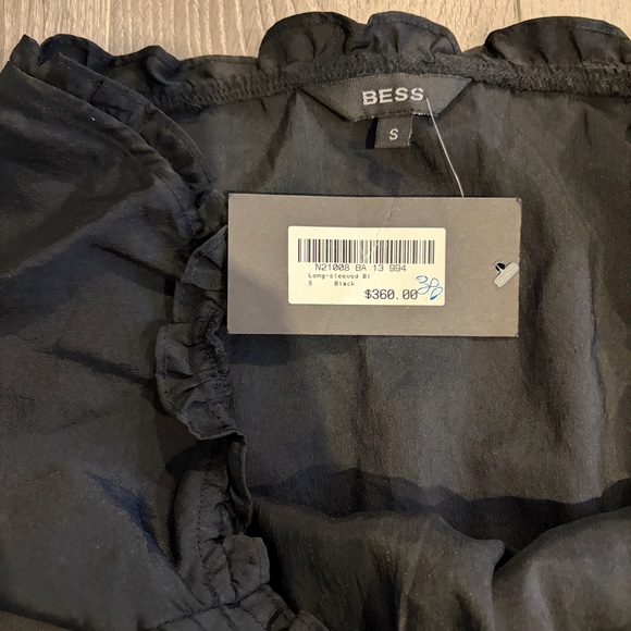 BESS Long Sleeve Ruffle Top size Small - Picture 3 of 8
